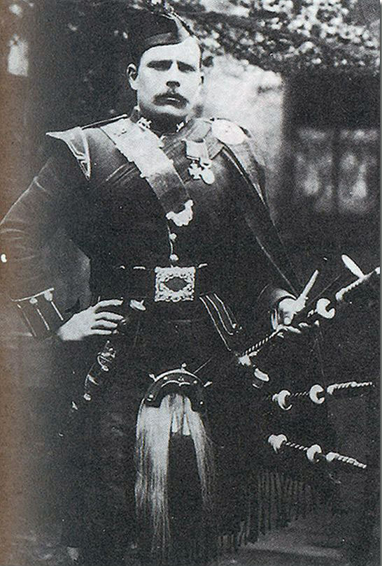 Piper George Findlater Gordon Highlanders: Awarded the VC after the Battle of Dargai on 18th October 1897: Tirah North-West Frontier of India: